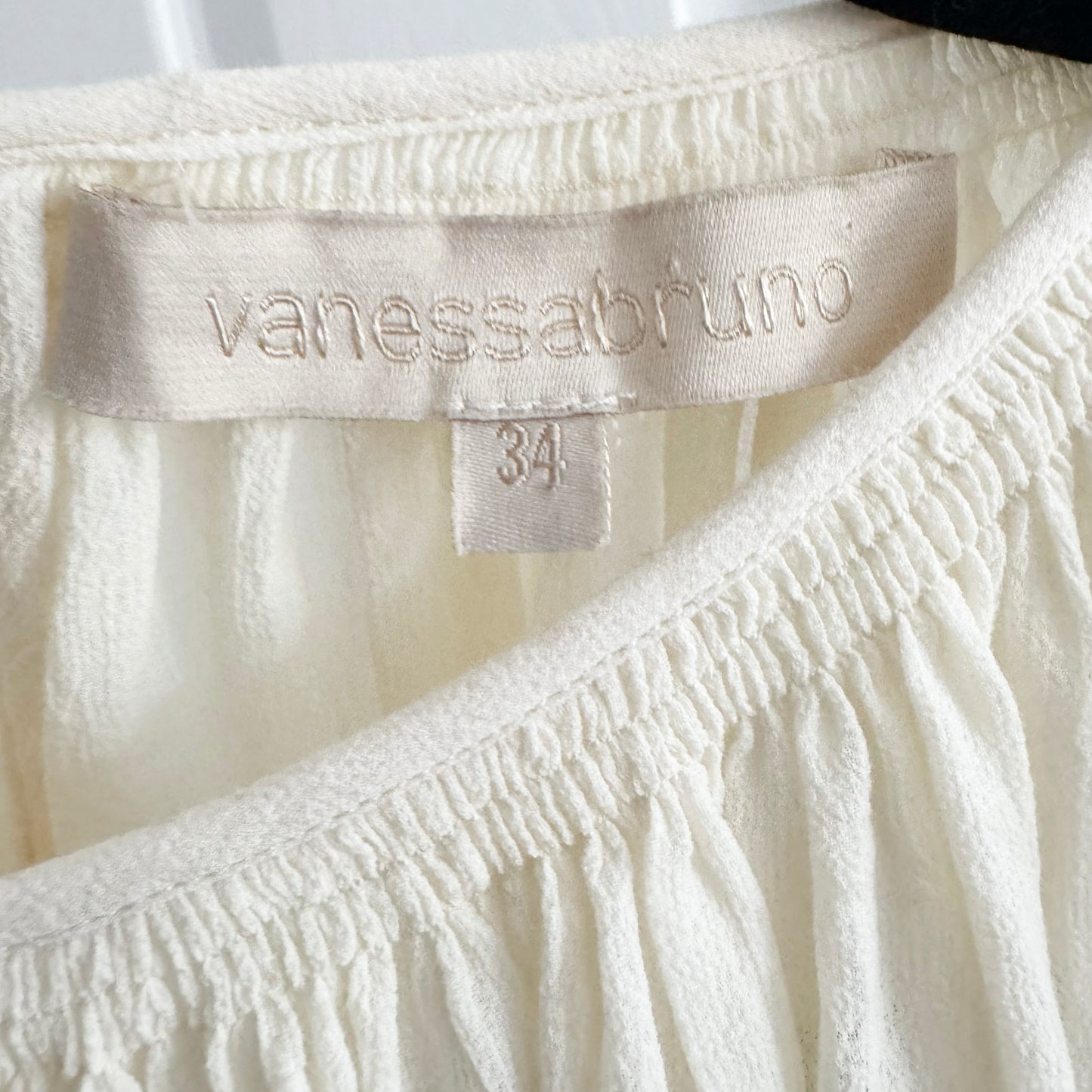 Vanessa Bruno Swingy Cropped Voile Top in Ivory, size 34 (fits size Small)