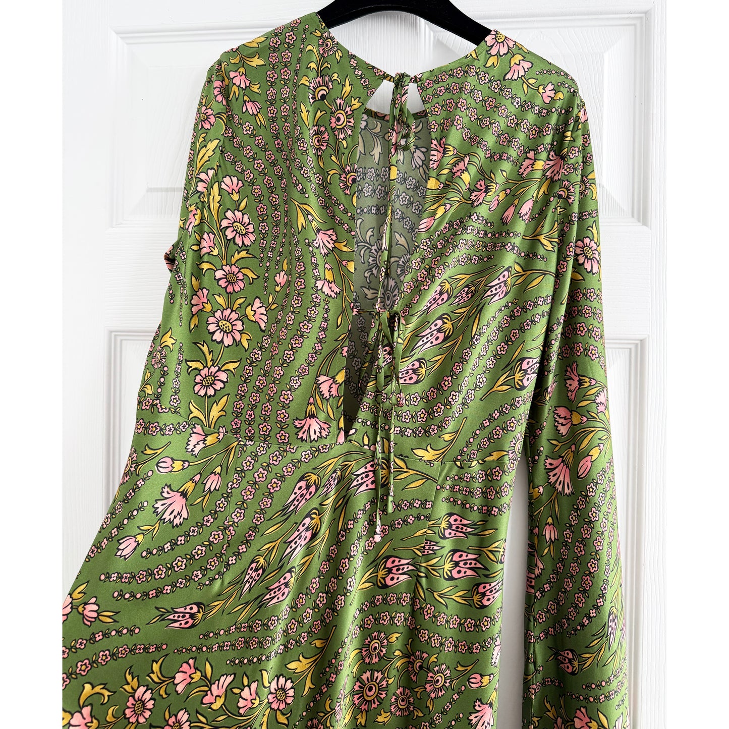 Veronica Beard "Gemma" Floral Silk Long Sleeve Dress in Green, size 6