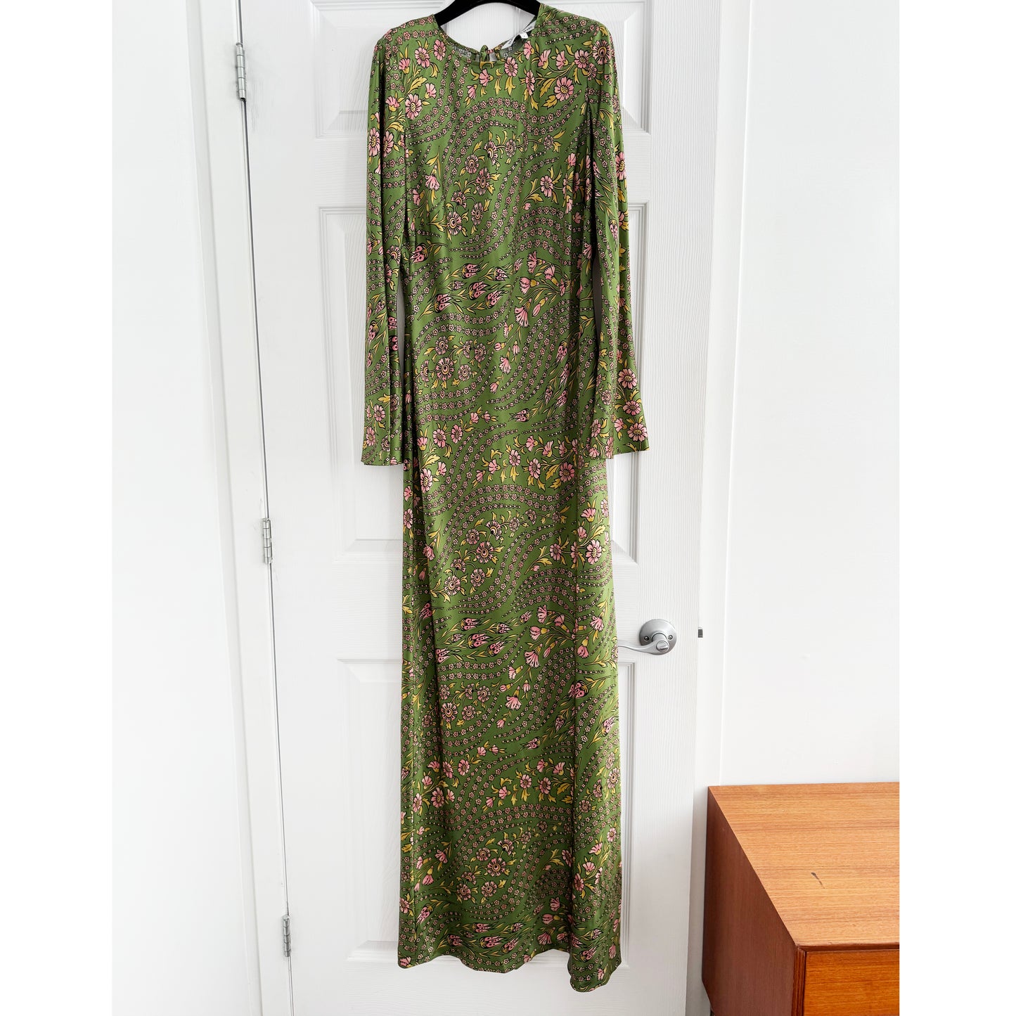 Veronica Beard "Gemma" Floral Silk Long Sleeve Dress in Green, size 6
