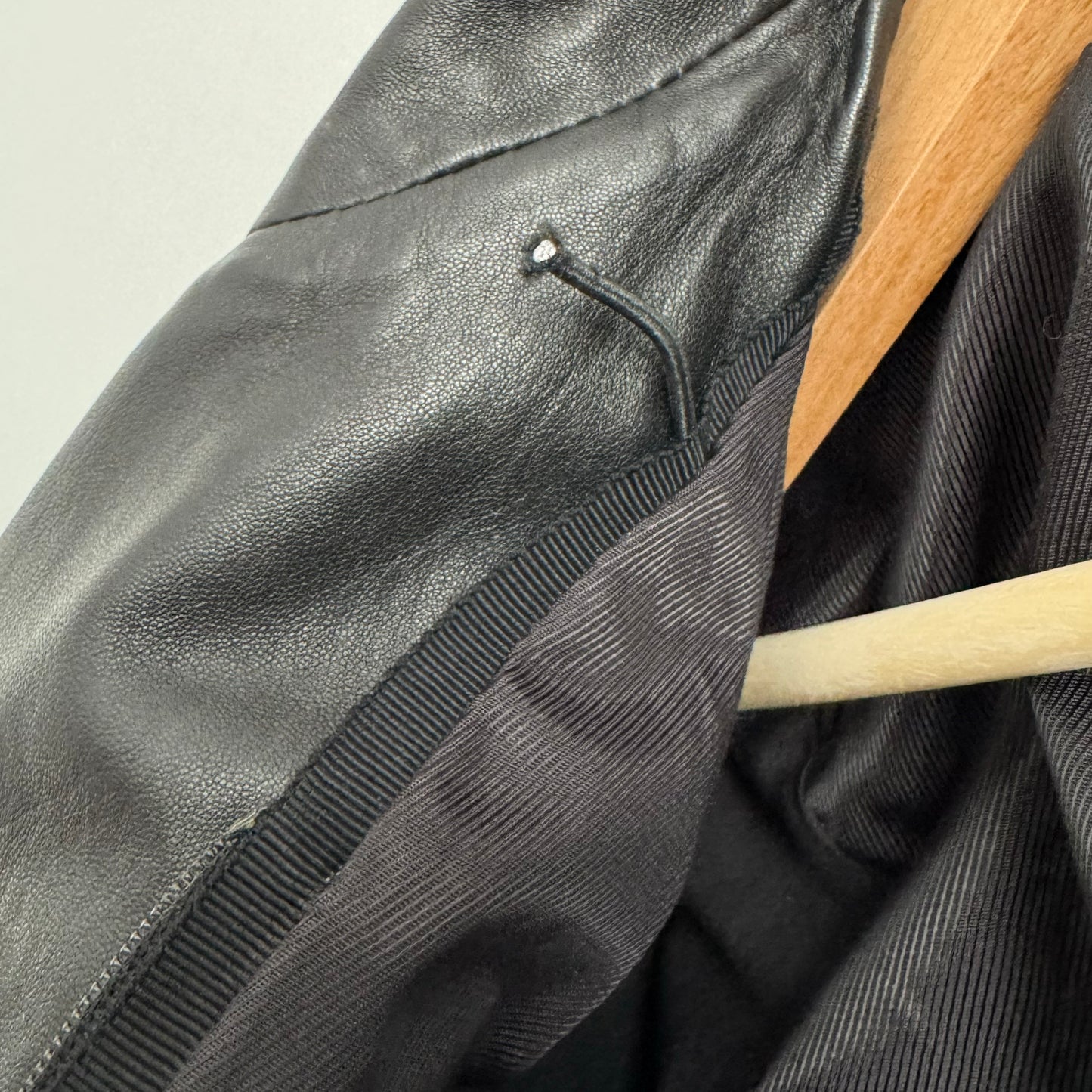 Veronica Beard Cooke Peak-Lapel Leather Jacket in Black, size 4