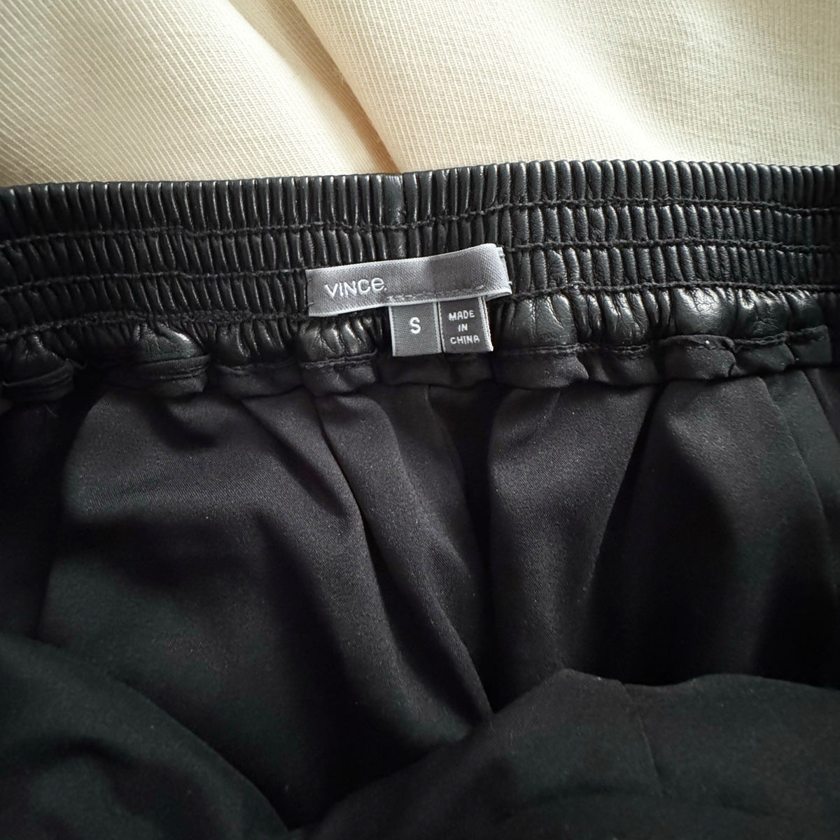 Haut sans manches Vince Army Green, taille Medium 65 $