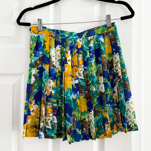 Vintage Floral Printed Mini Skirt, fits size 2/4