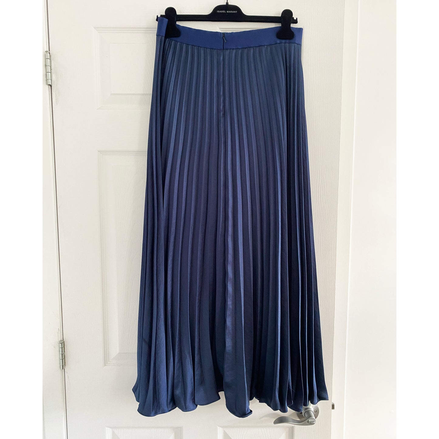 Weekend Max Mara "Gavino" Navy Pleated Skirt, size 8