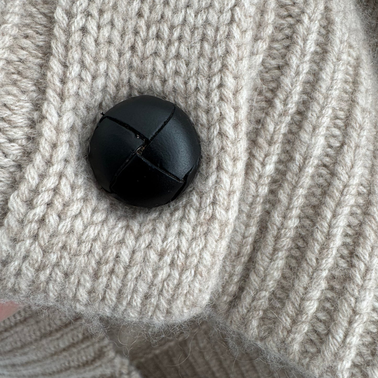 White + Warren Fringe Trim Wool/Cashmere Cardigan in Beige, size Medium