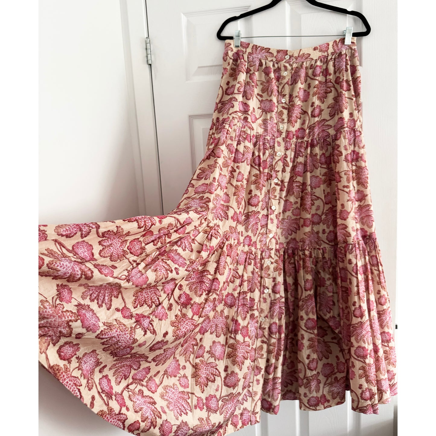 Wiggy Kit "Peasant" Skirt in Pink/Peach "Camarague" Print, size Large