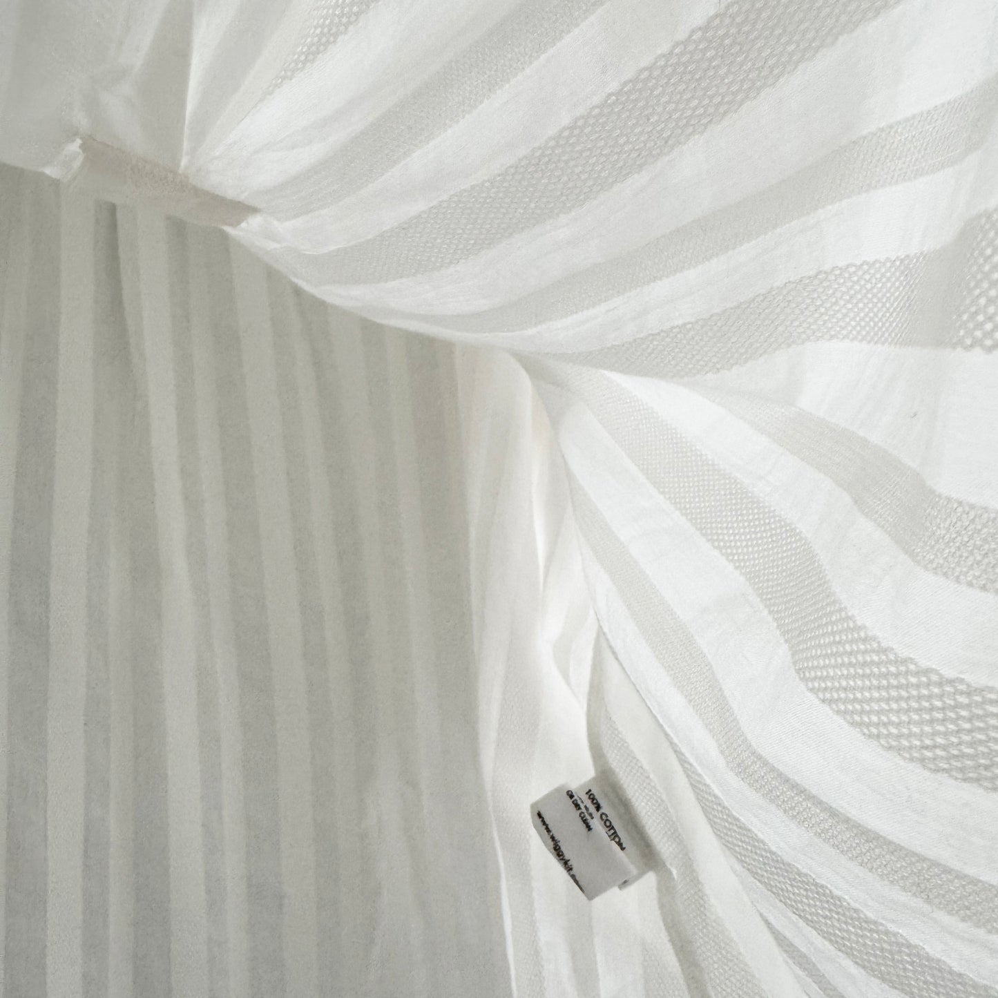 Wiggy Kit "Library" Shirt in White, size Large