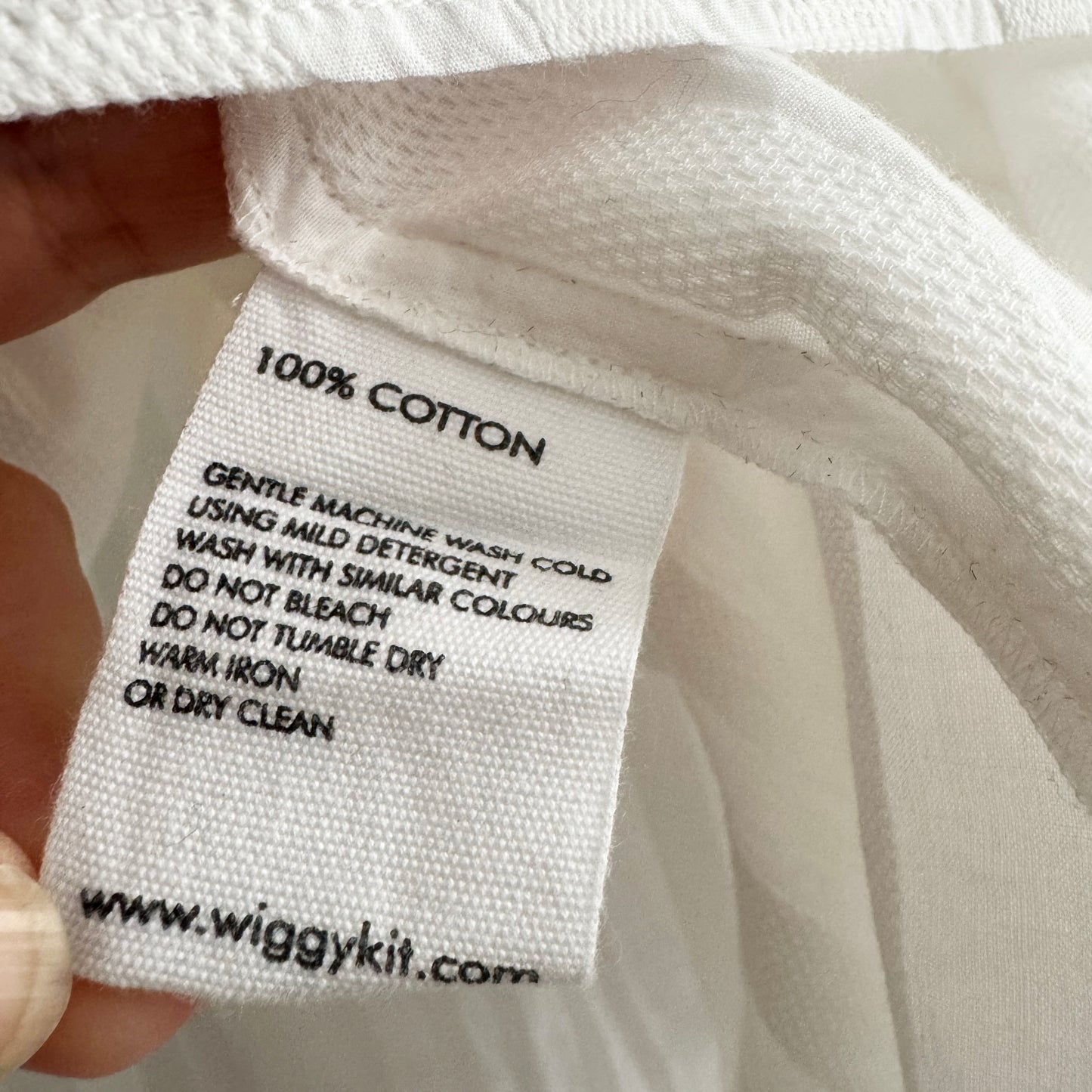 Wiggy Kit "Library" Shirt in White, size Large