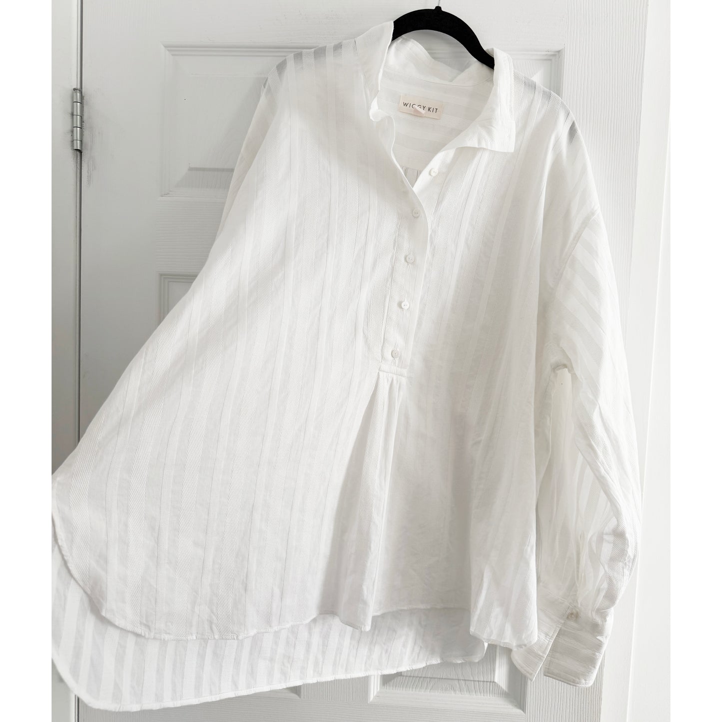Wiggy Kit "Library" Shirt in White, size Large
