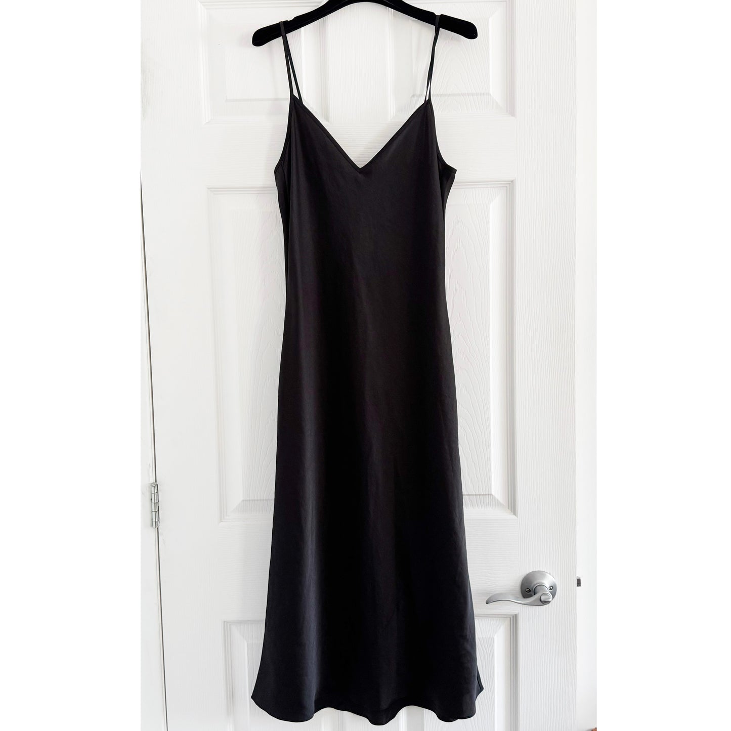 Wilfred Satiny Slip Dress in Black, size Small