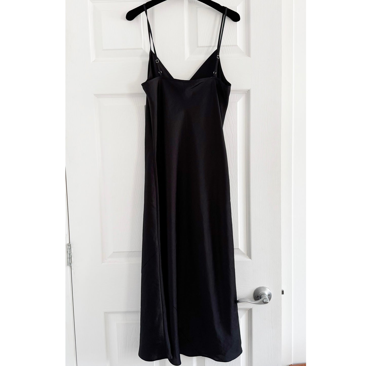 Wilfred Satiny Slip Dress in Black, size Small