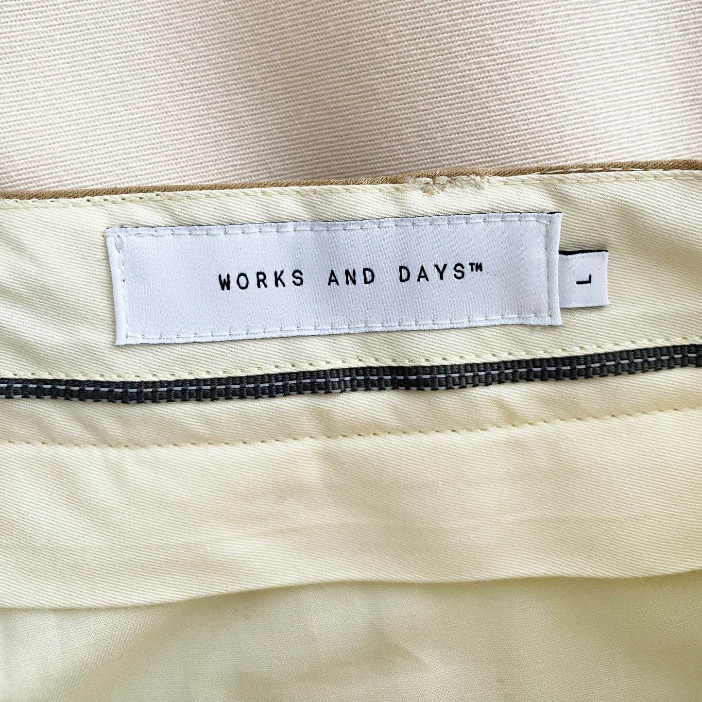 Works And Days "Cordura" classic chino in Khaki, size Large