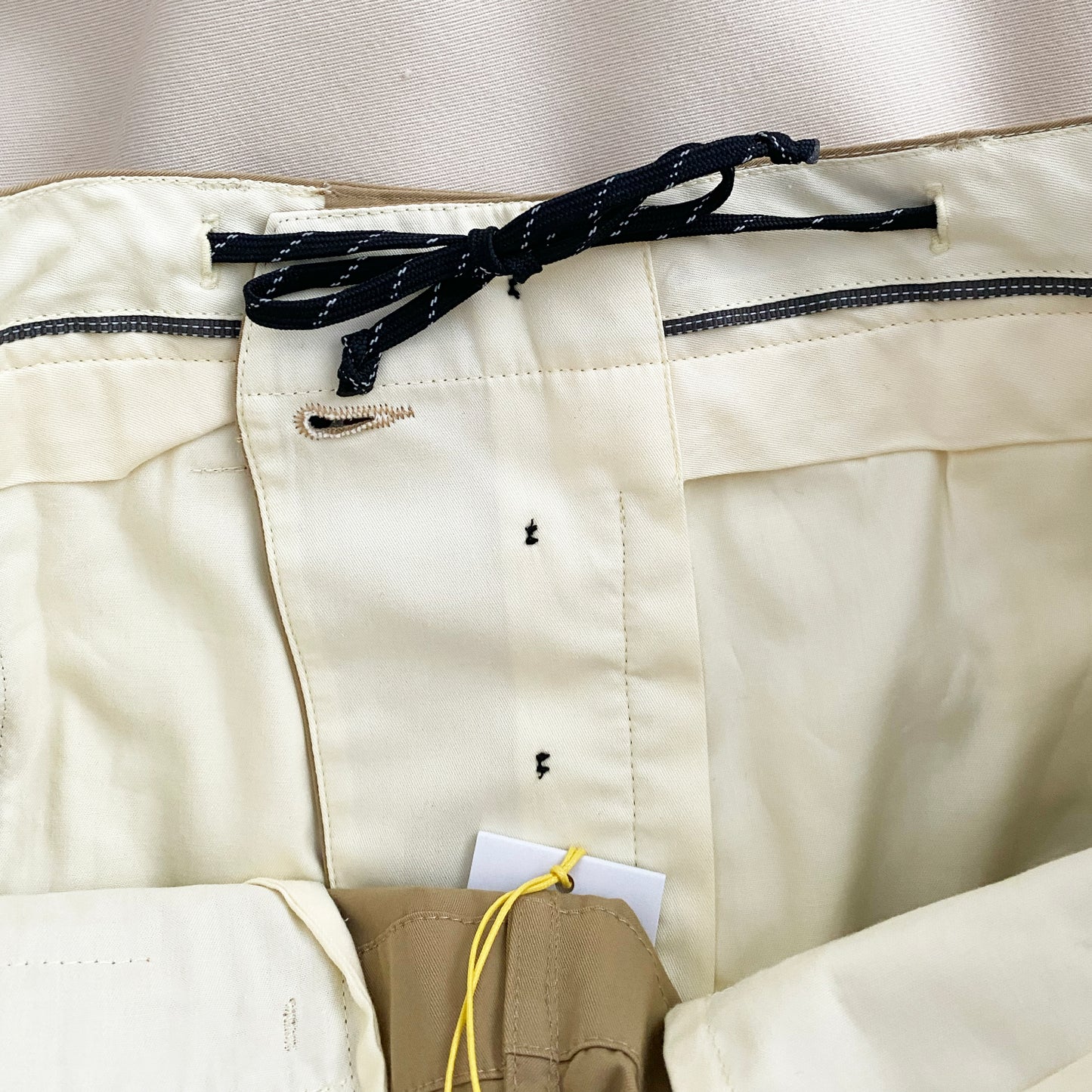 Works And Days "Cordura" classic chino in Khaki, size Large