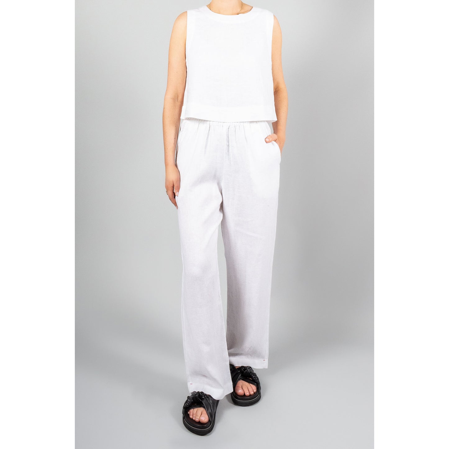 Xirena "Talyn" Linen Pants in White, size Large