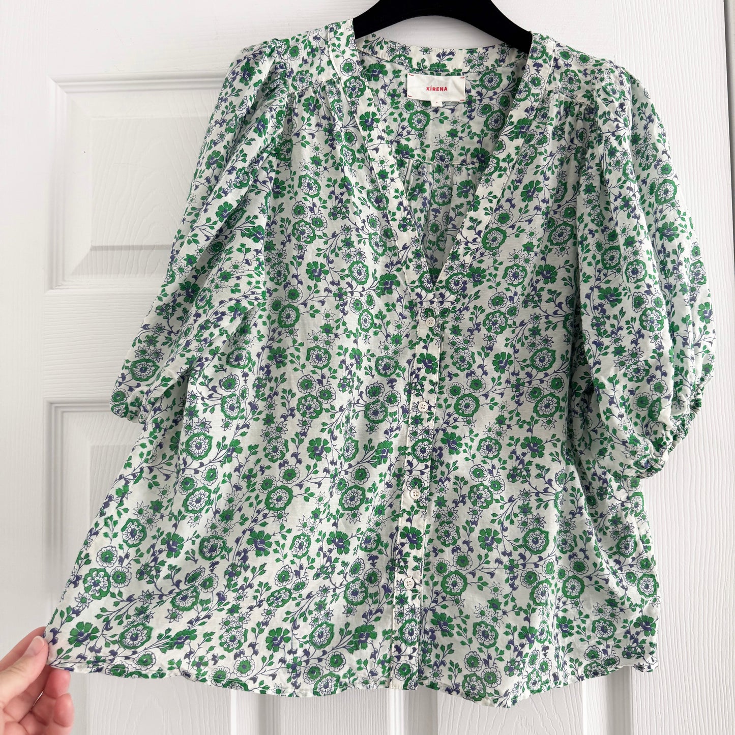 Xirena "Sydell" Printed Cotton Shirt in Green, size Small