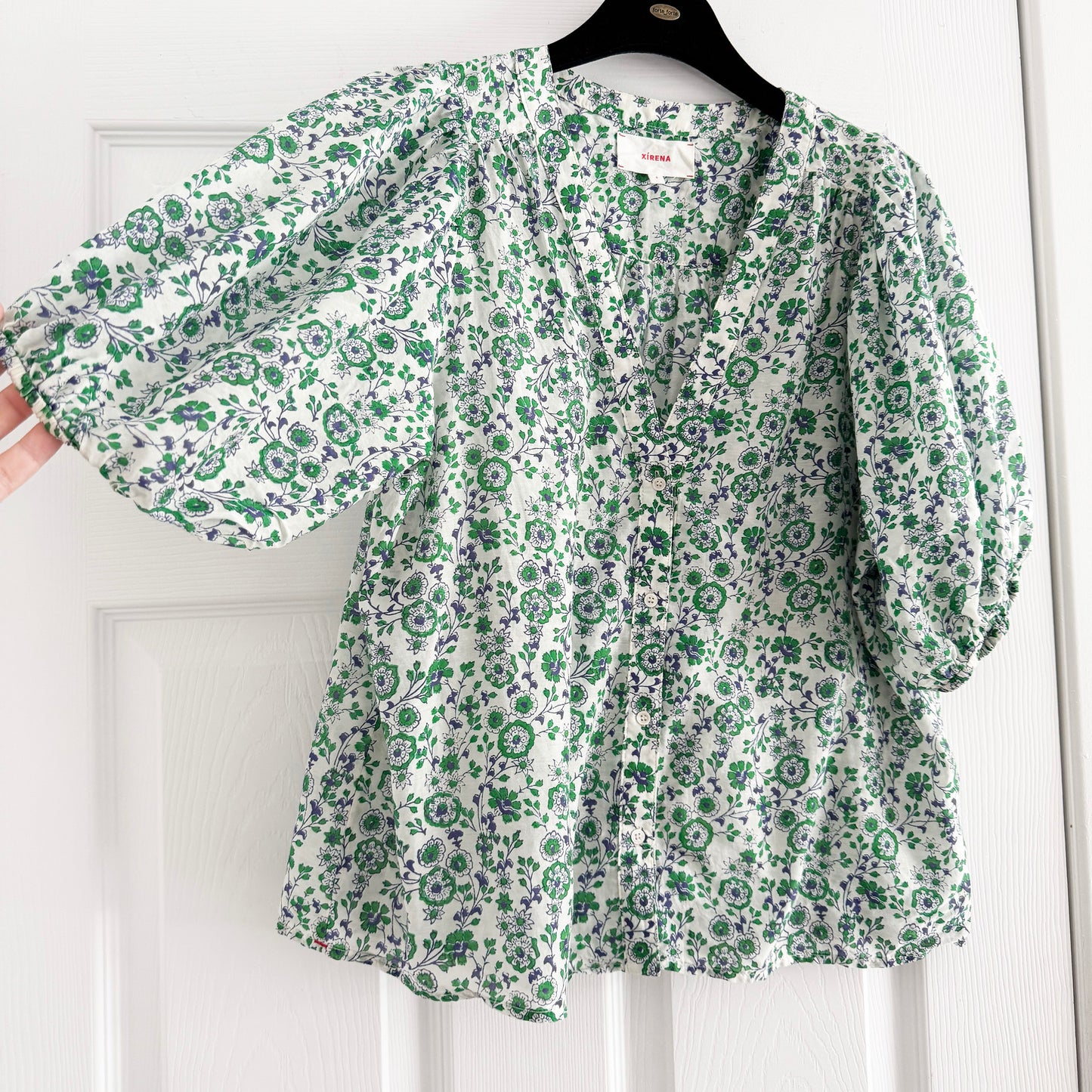 Xirena "Sydell" Printed Cotton Shirt in Green, size Small