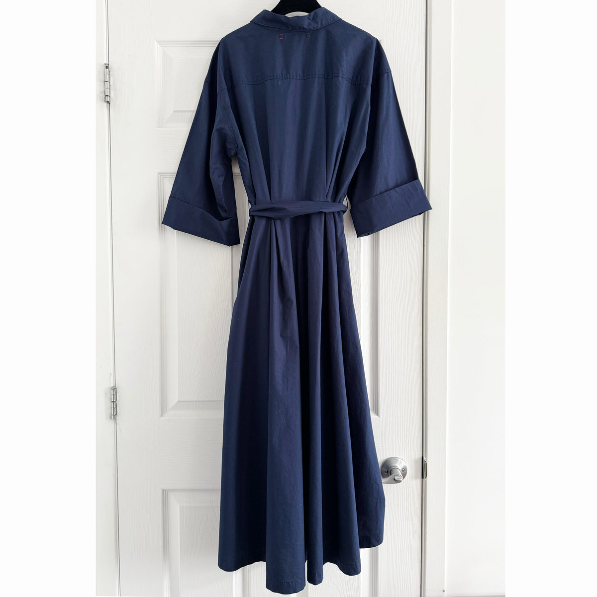 Xirena Cotton Shirtdress in Navy, size Medium
