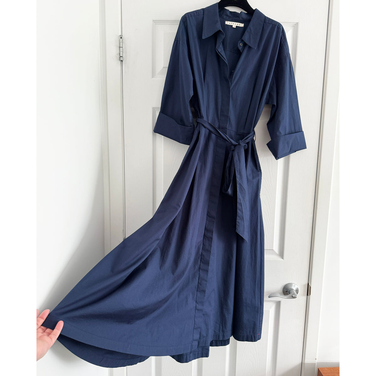 Xirena Cotton Shirtdress in Navy, size Medium