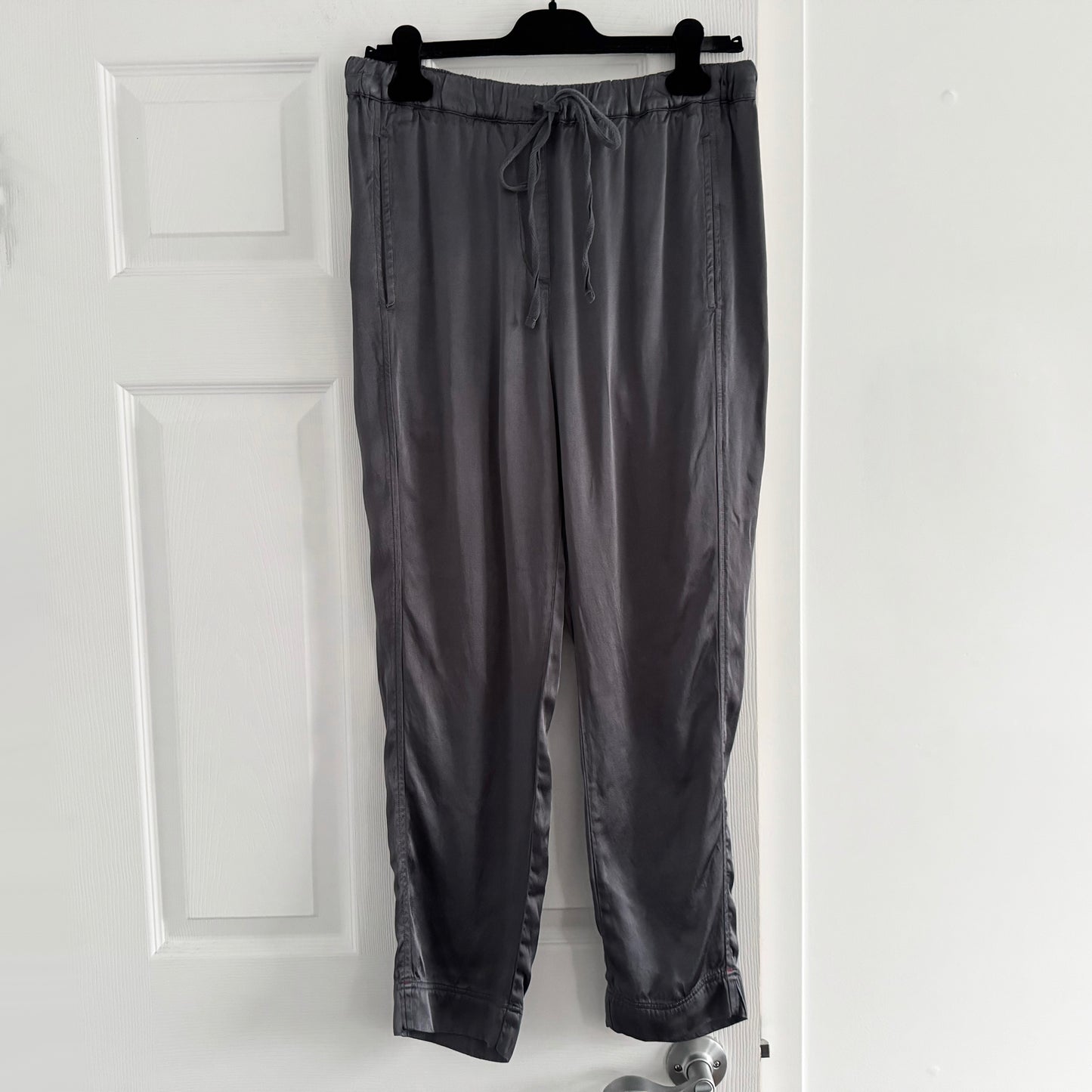 Xirena "Draper" Satin Pants in Grey, size medium