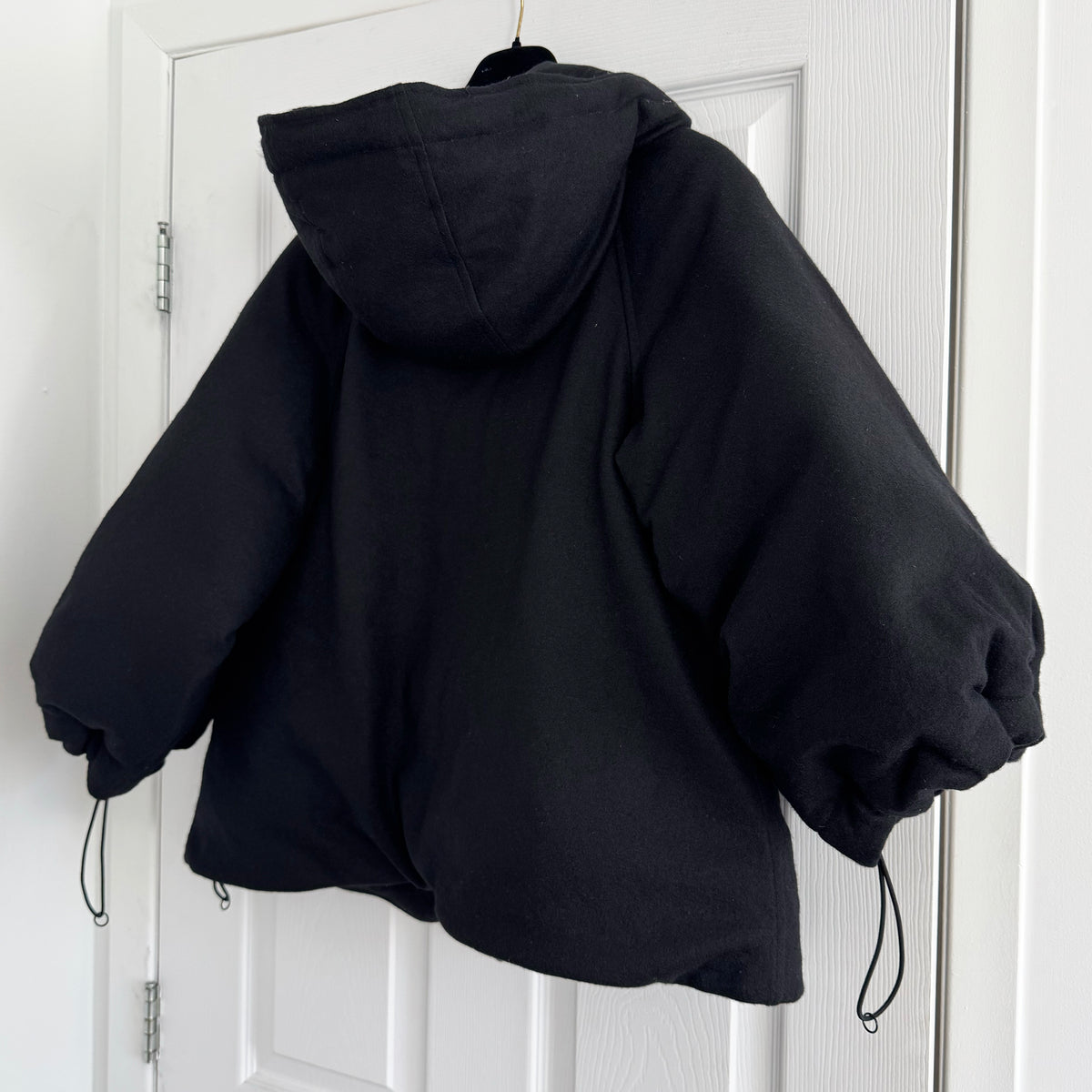 Y-3 Wool Puffer Jacket in Black, size Small