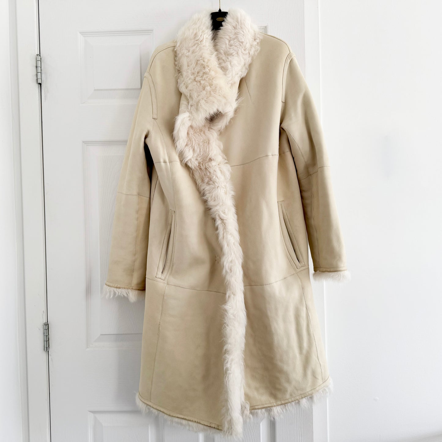 Yves Salomon Ivory Lamb Fur Coat w Belt, size 38 (fits 4/6)