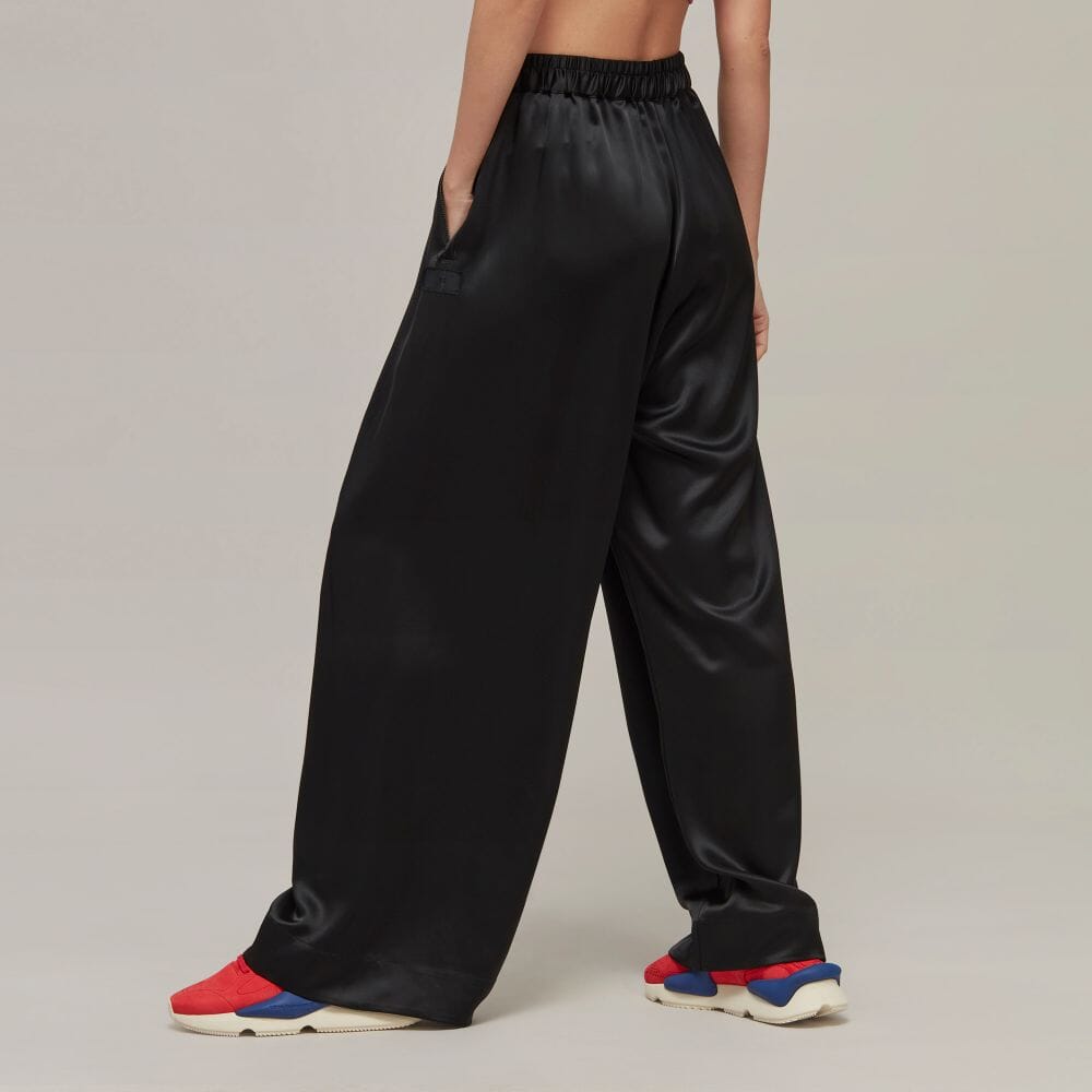 Y-3 Tech Satin Pant in Black, size Large