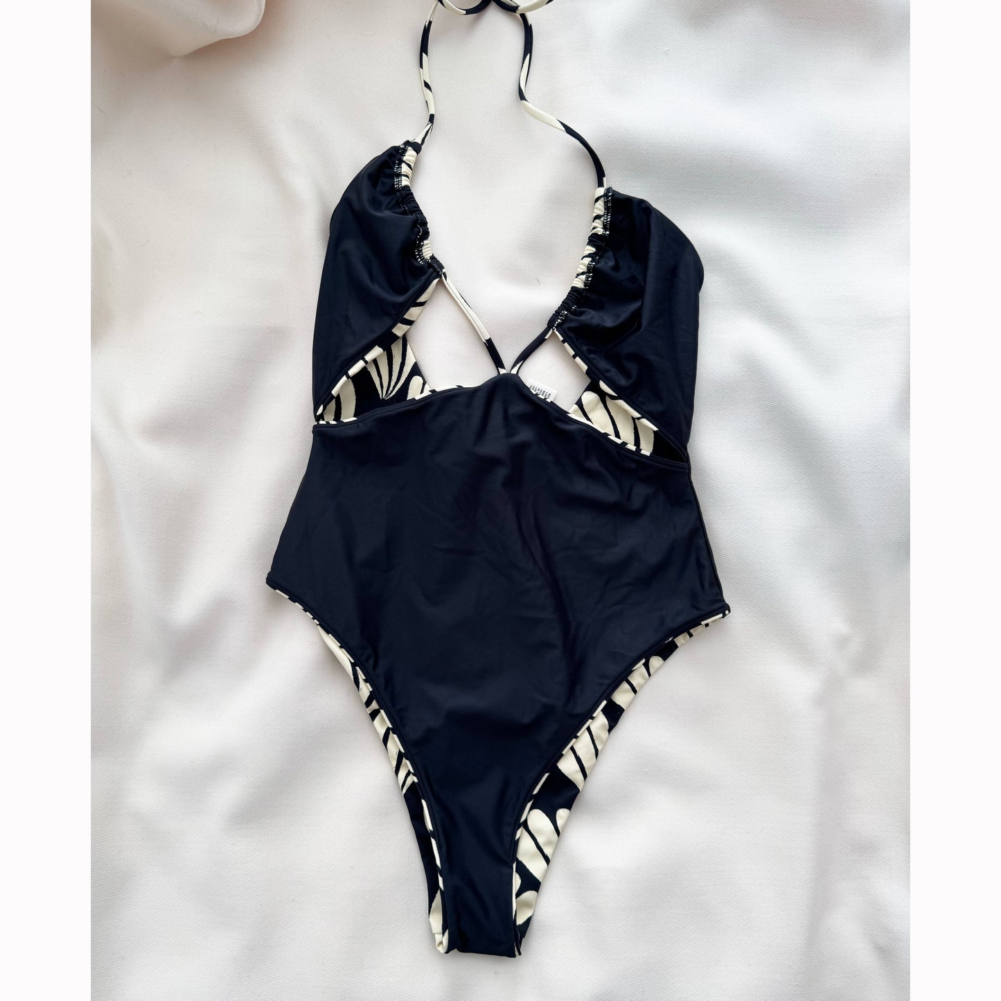Zulu & Zephyr "Palm" Cut out One Piece, size 4US/8UK